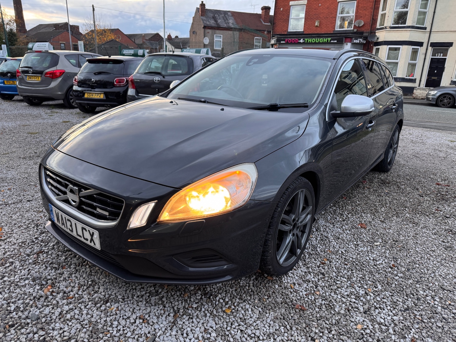 Used Volvo V60 2013 for sale - 76479509: Photo 3
