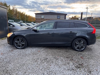 Used Volvo V60 2013 for sale - 76479509: Photo