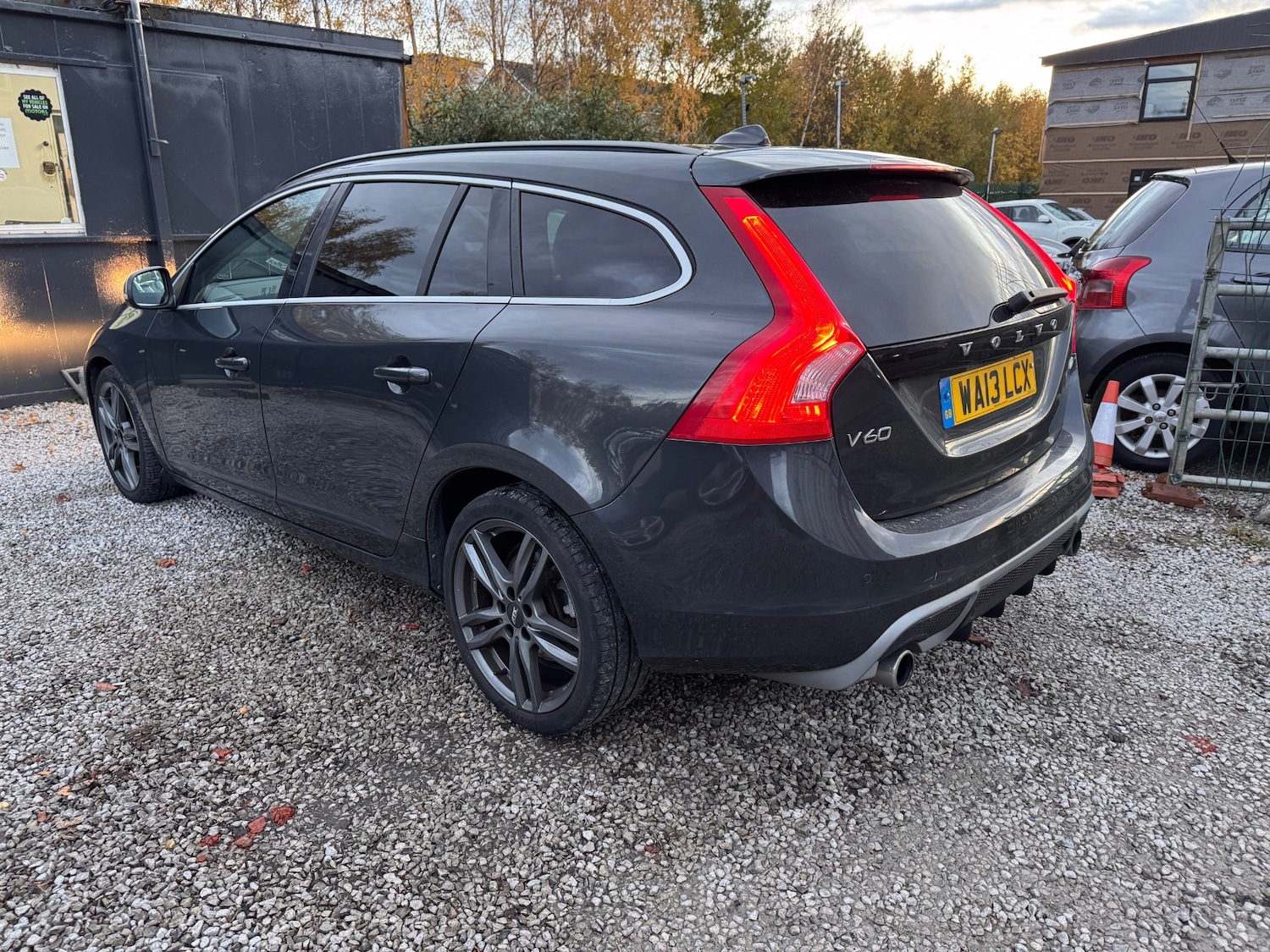 Used Volvo V60 2013 for sale - 76479509: Photo 5