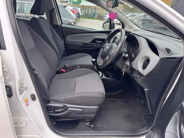 Used Toyota Yaris 2014 for sale - 76286945: Photo 15