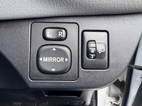 Used Toyota Yaris 2014 for sale - 76286945: Photo 23