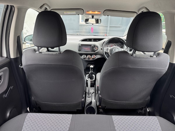 Used Toyota Yaris 2014 for sale - 76286945: Photo 35