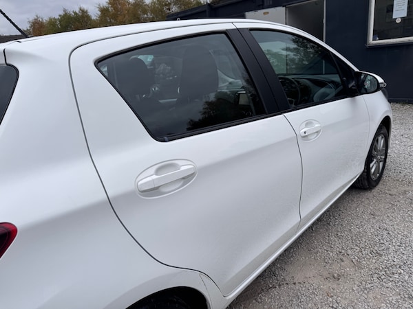 Used Toyota Yaris 2014 for sale - 76286945: Photo 42