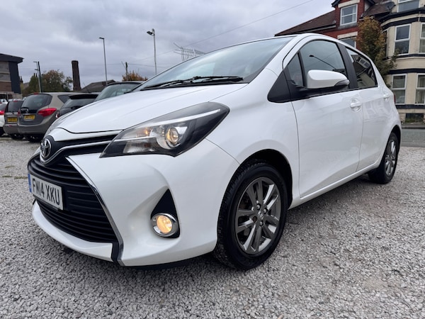Used Toyota Yaris 2014 for sale - 76286945: Photo 44
