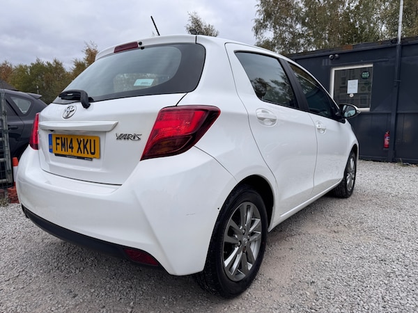 Used Toyota Yaris 2014 for sale - 76286945: Photo 46