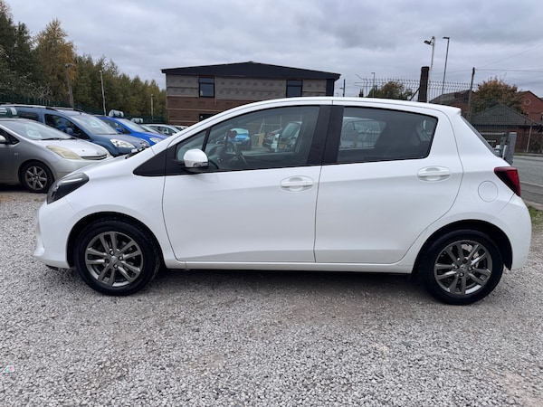 Used Toyota Yaris 2014 for sale - 76286945: Photo 4