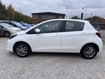 Used Toyota Yaris 2014 for sale - 76286945: Photo 4