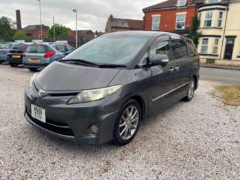 Used Toyota Estima 2011 for sale - 67382427: Photo