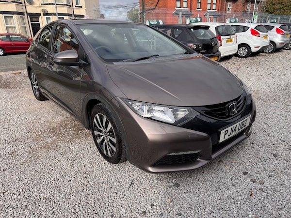 Used Honda Civic 2014 for sale - 76207160: Photo 1