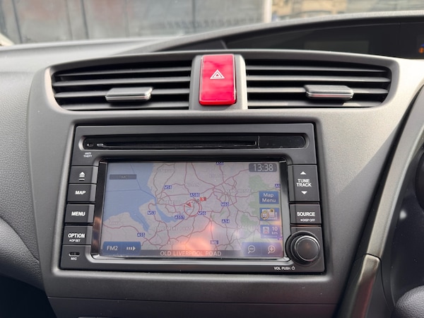 Used Honda Civic 2014 for sale - 76207160: Photo 24