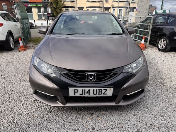 Used Honda Civic 2014 for sale - 76207160: Photo 2