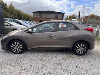 Used Honda Civic 2014 for sale - 76207160: Photo 4