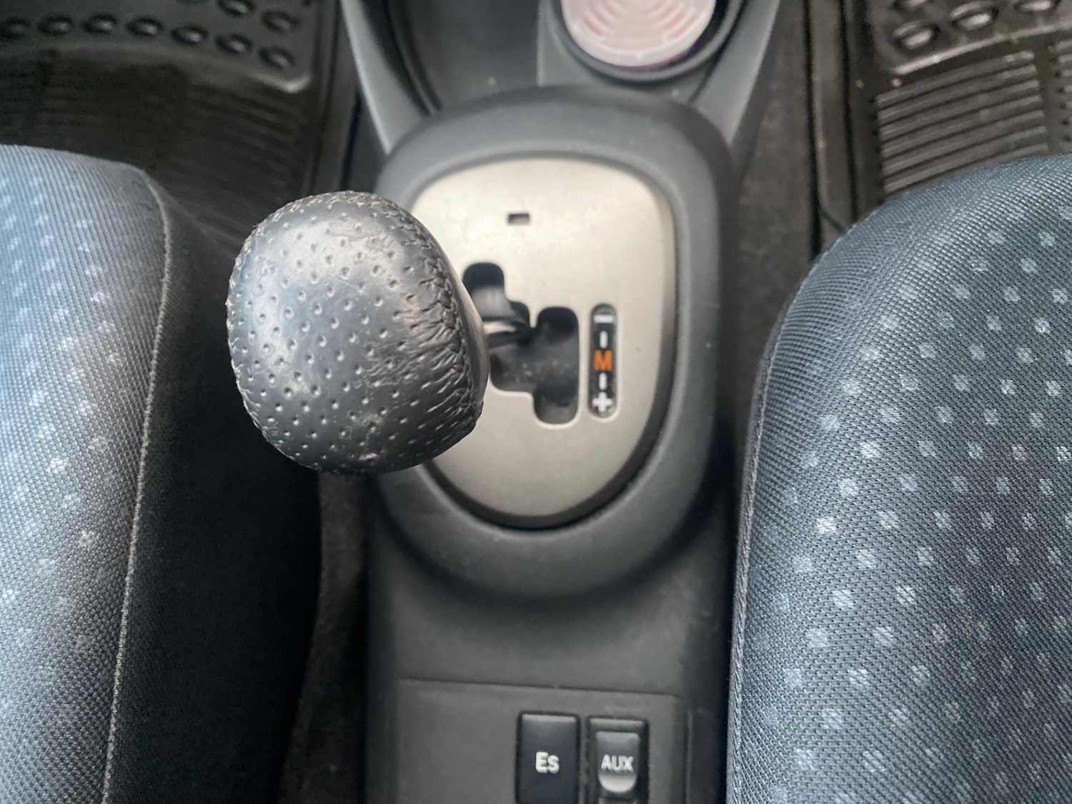 Used Toyota Yaris 2010 for sale - 77151687: Photo 26