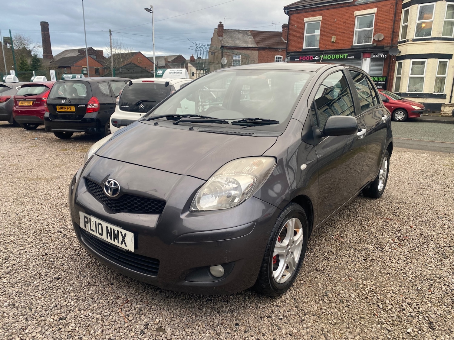 Used Toyota Yaris 2010 for sale - 77151687: Photo 3