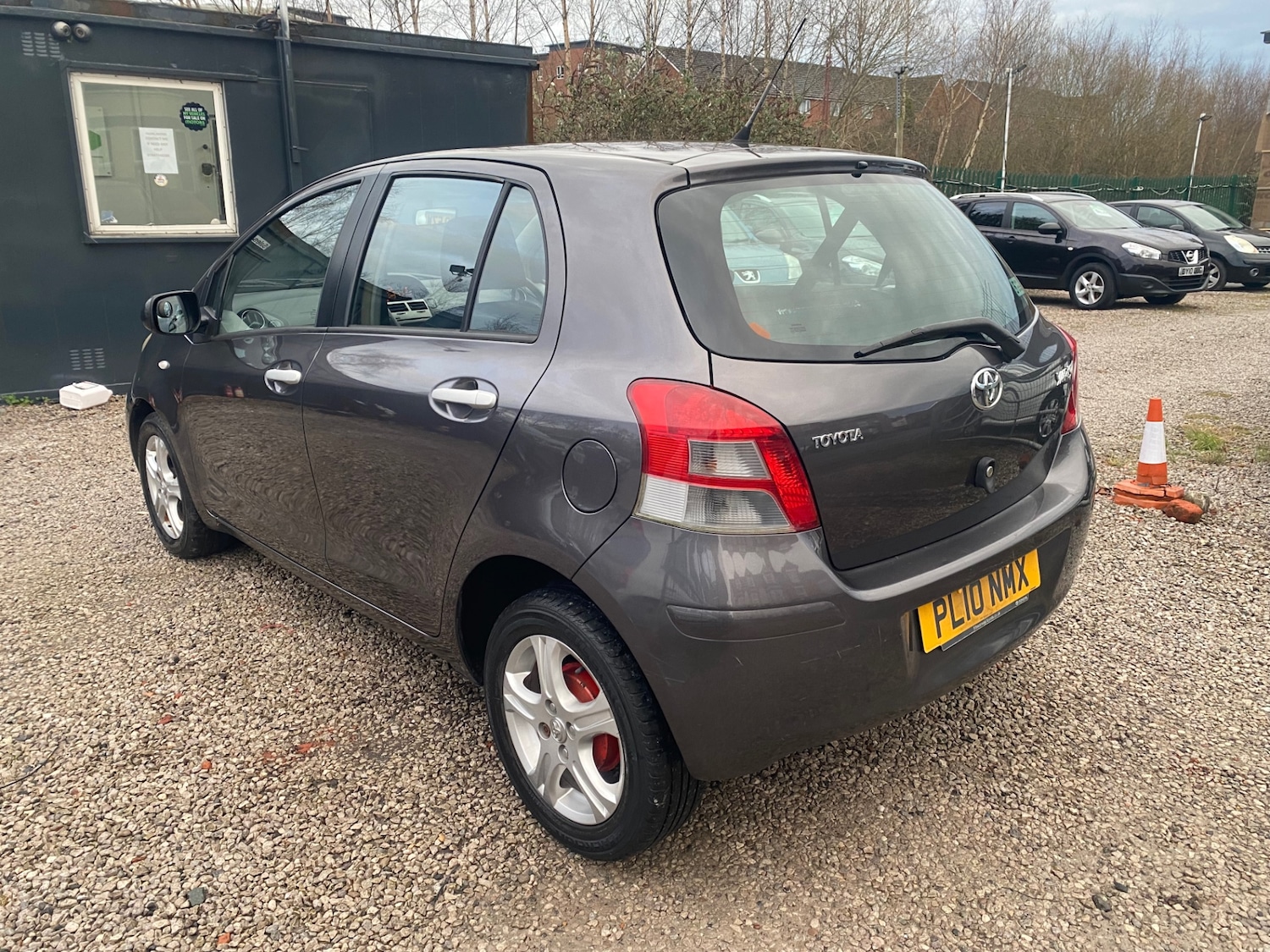 Used Toyota Yaris 2010 for sale - 77151687: Photo 5