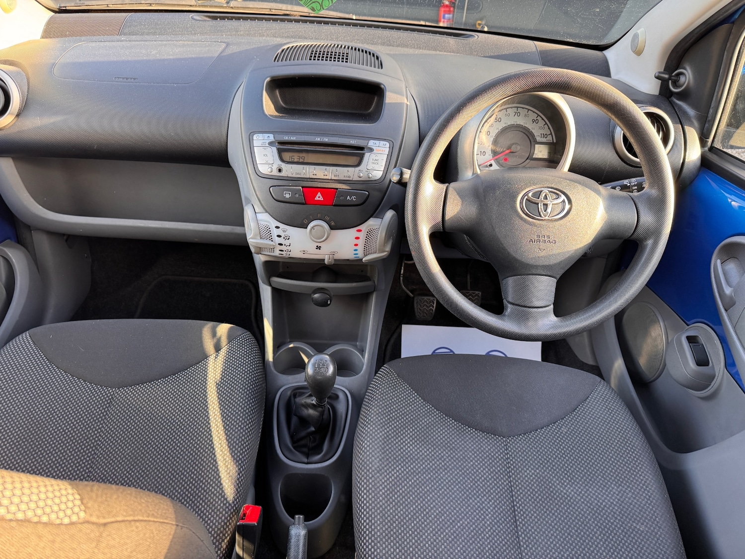 Used Toyota AYGO 2011 for sale - 76402477: Photo 28