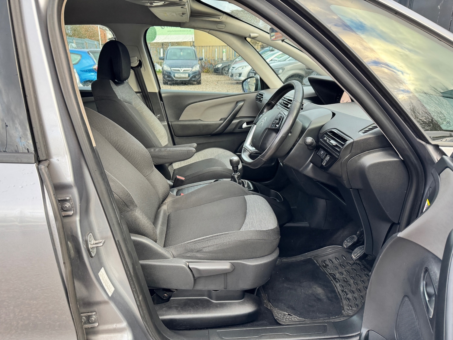 Used Citroen C4 Picasso 2017 for sale - 76879751: Photo 17