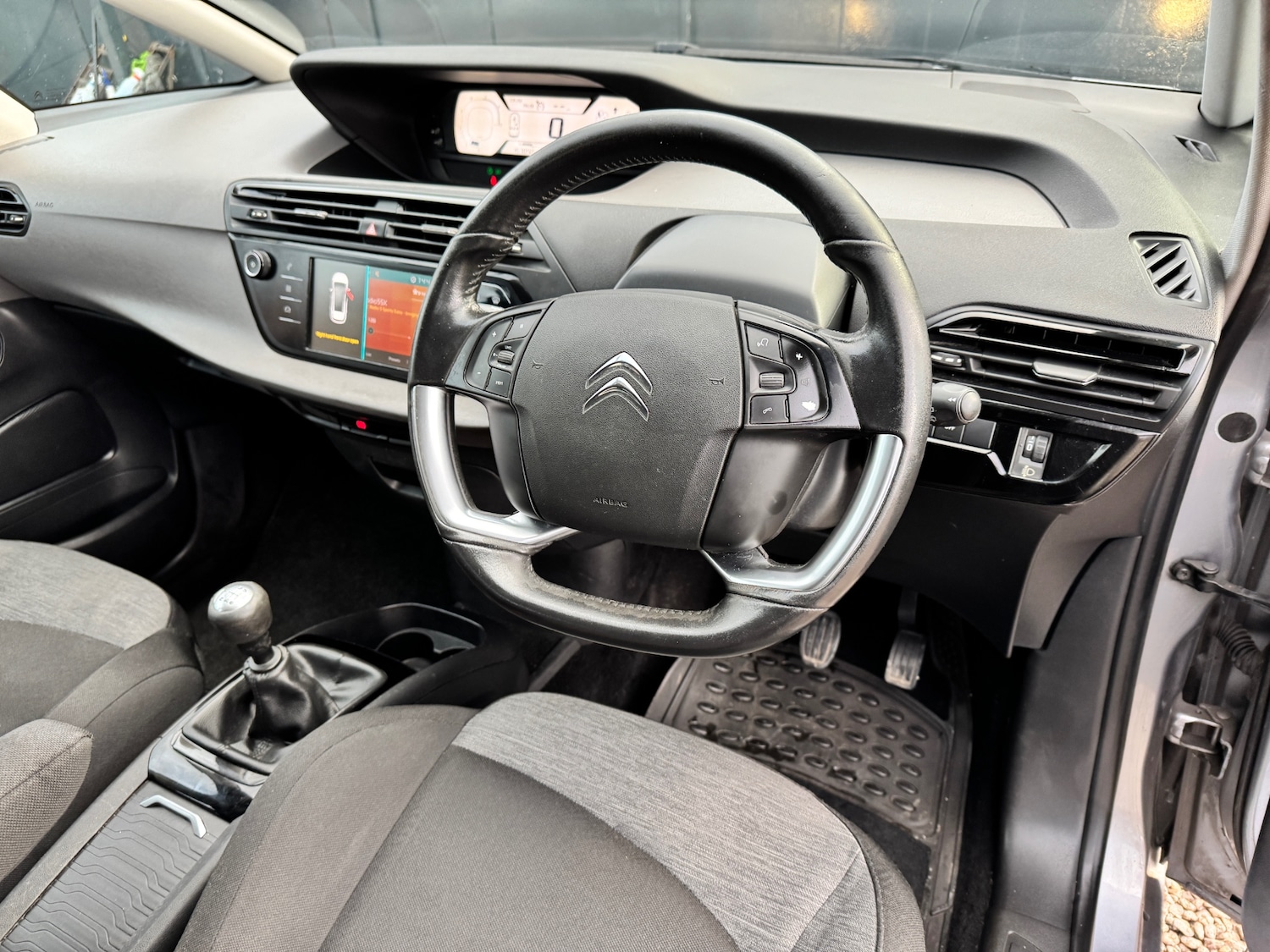 Used Citroen C4 Picasso 2017 for sale - 76879751: Photo 18