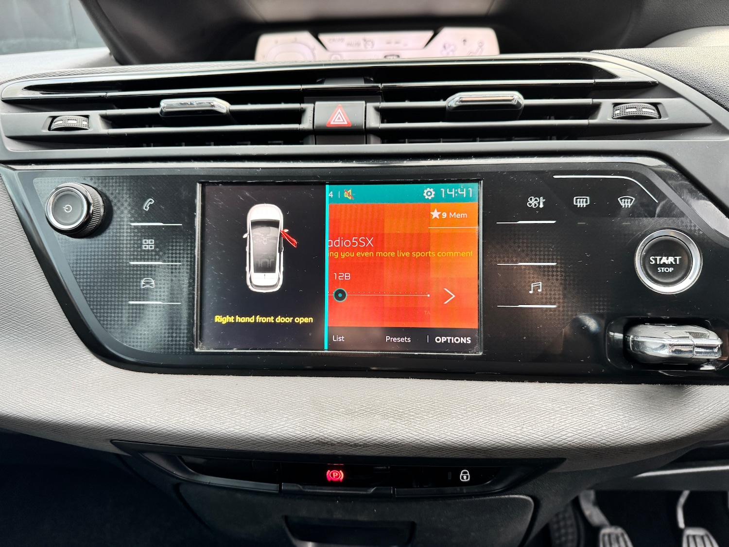 Used Citroen C4 Picasso 2017 for sale - 76879751: Photo 20