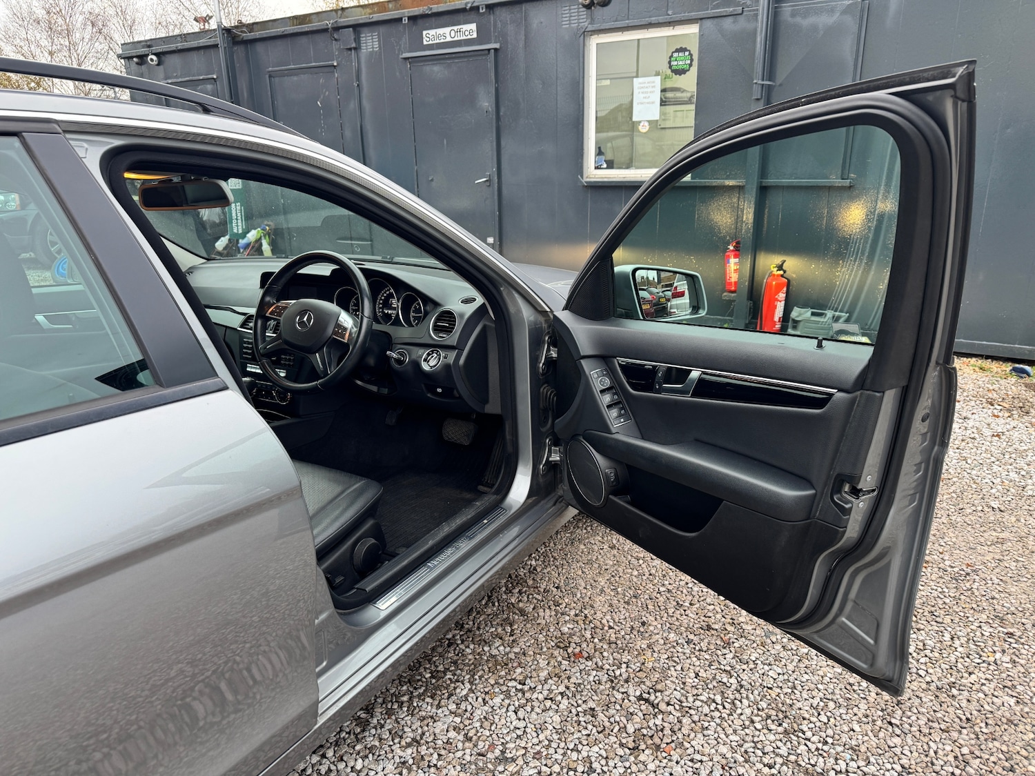 Used Mercedes-Benz C Class 2012 for sale - 76722752: Photo 16