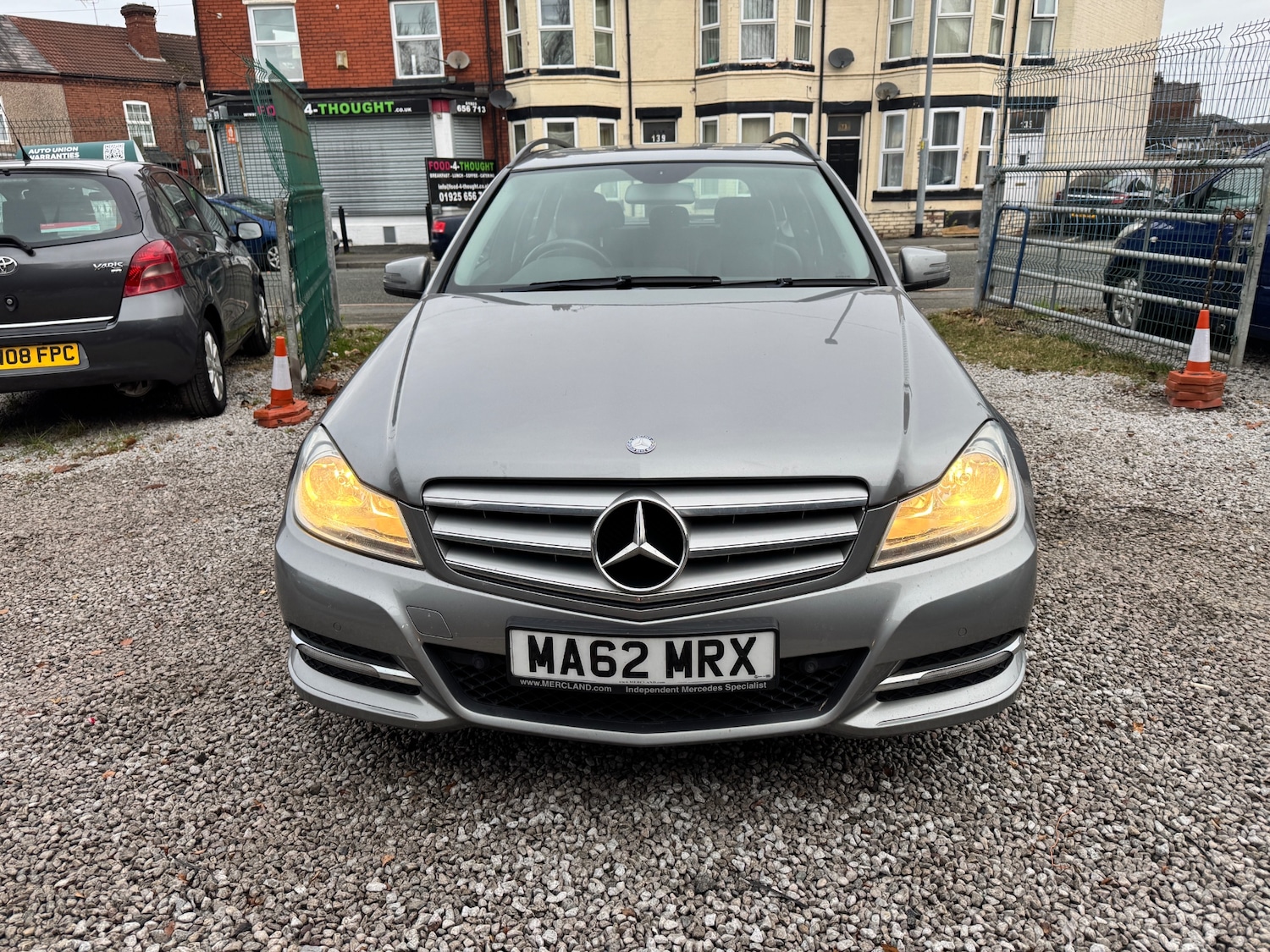 Used Mercedes-Benz C Class 2012 for sale - 76722752: Photo 2