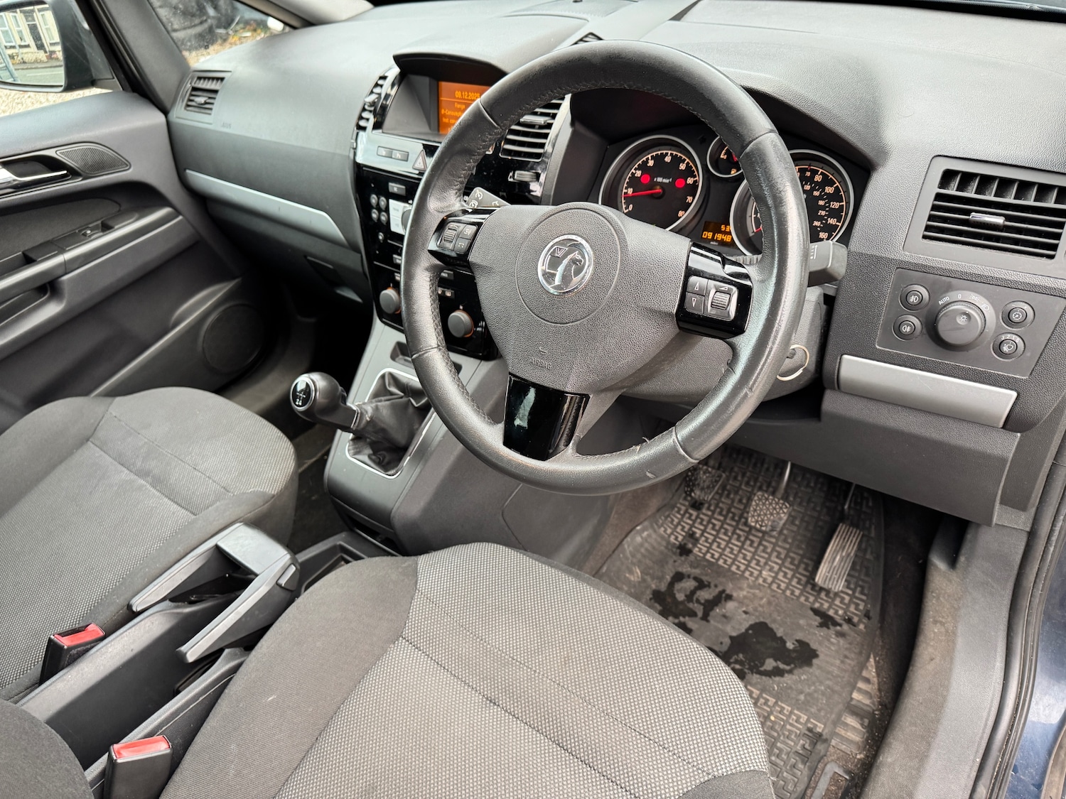 Used Vauxhall Zafira 2012 for sale - 76879650: Photo 17