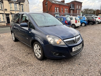 2012 (12) - 1.8i Design 5dr