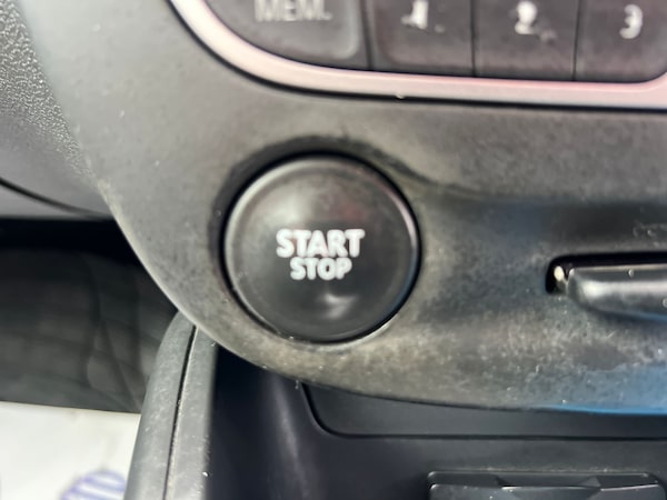 Used Renault Megane 2010 for sale - 73556673: Photo 21