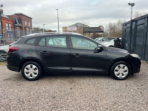 Used Renault Megane 2010 for sale - 73556673: Photo 8