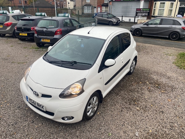 Used Toyota AYGO 2011 for sale - 76316675: Photo 25