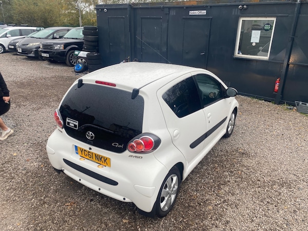 Used Toyota AYGO 2011 for sale - 76316675: Photo 27
