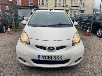 Used Toyota AYGO 2011 for sale - 76316675: Photo