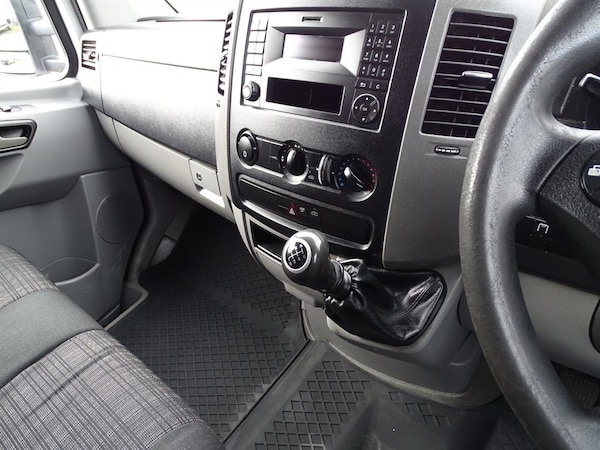 Used Mercedes-Benz Sprinter 2015 for sale - 76221952: Photo 11