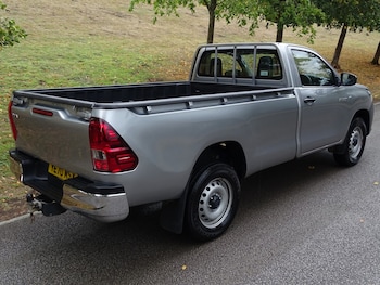 Used Toyota Hilux 2020 for sale - 76240978: Photo