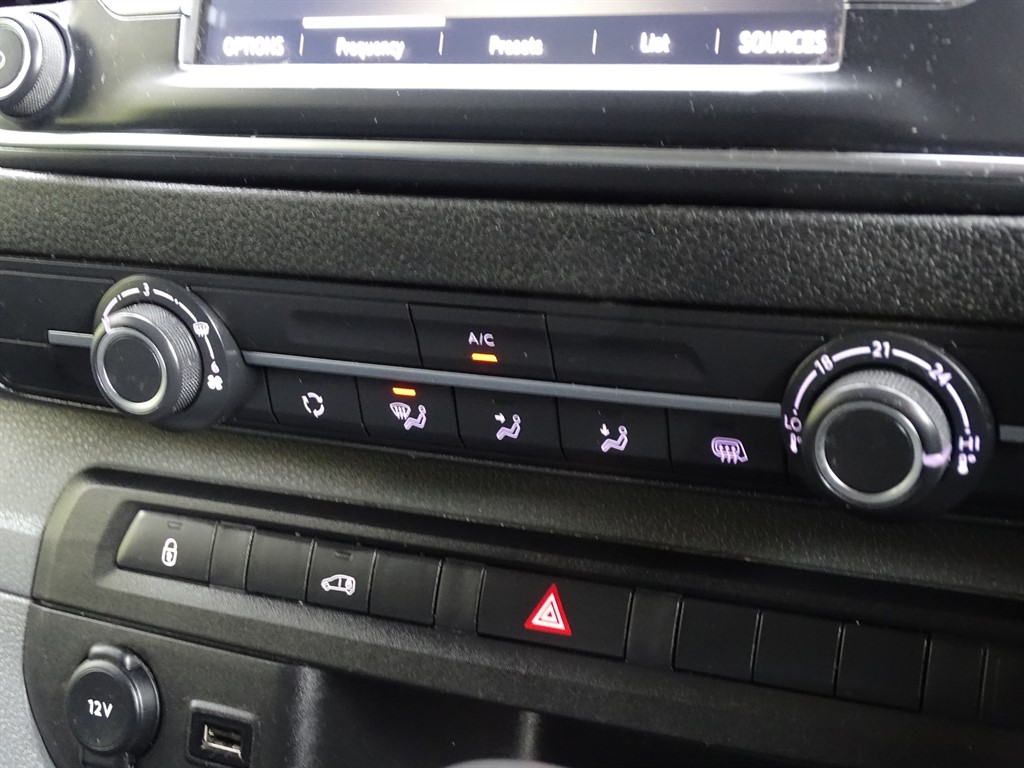 Used Vauxhall Vivaro 2021 for sale - 76428401: Photo 15