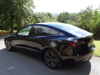 Used Tesla Model 3 2021 for sale - 75895176: Photo
