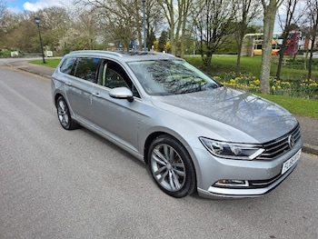 Used Volkswagen Passat 2016 for sale - 77918793: Photo