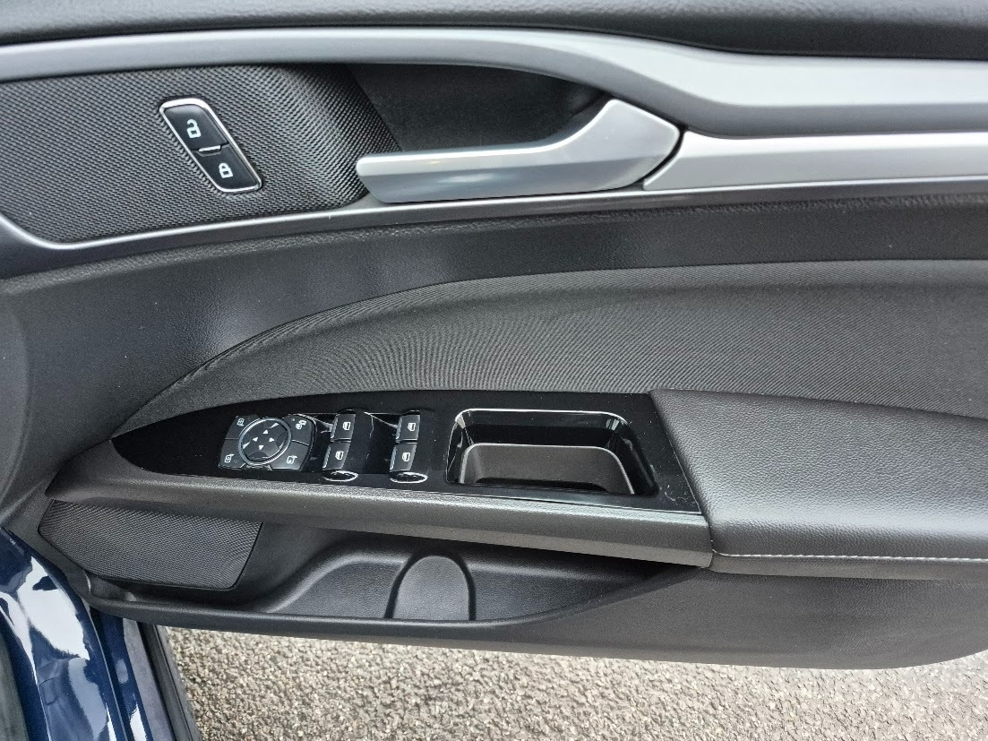 Used Ford Mondeo 2016 for sale - 77069532: Photo 13