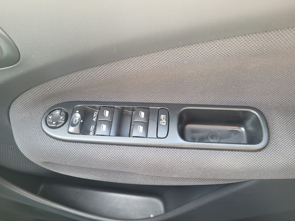 Used Citroen C3 Picasso 2016 for sale - 70771776: Photo 16