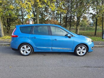 Used Renault Grand Scenic 2012 for sale - 77248313: Photo