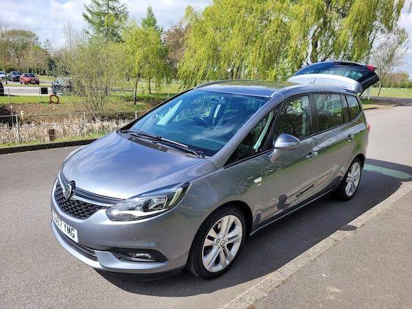 Used Vauxhall Zafira 2017 for sale - 74423239: Photo 2
