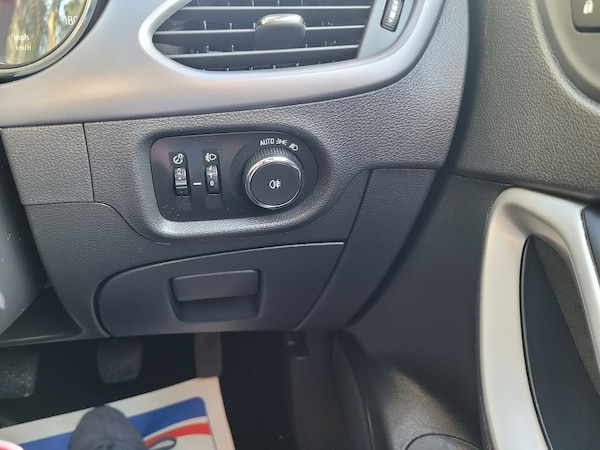 Used Vauxhall Astra 2017 for sale - 72045367: Photo 11