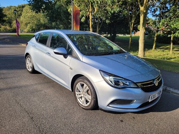 Used Vauxhall Astra 2017 for sale - 72045367: Photo 3