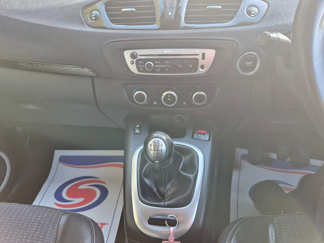 Used Renault Grand Scenic 2012 for sale - 76384249: Photo 11