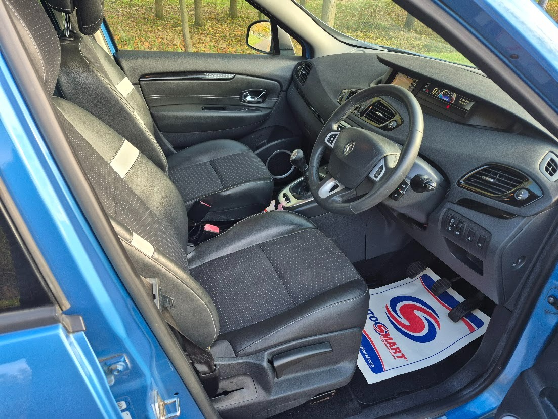 Used Renault Grand Scenic 2012 for sale - 76384249: Photo 13