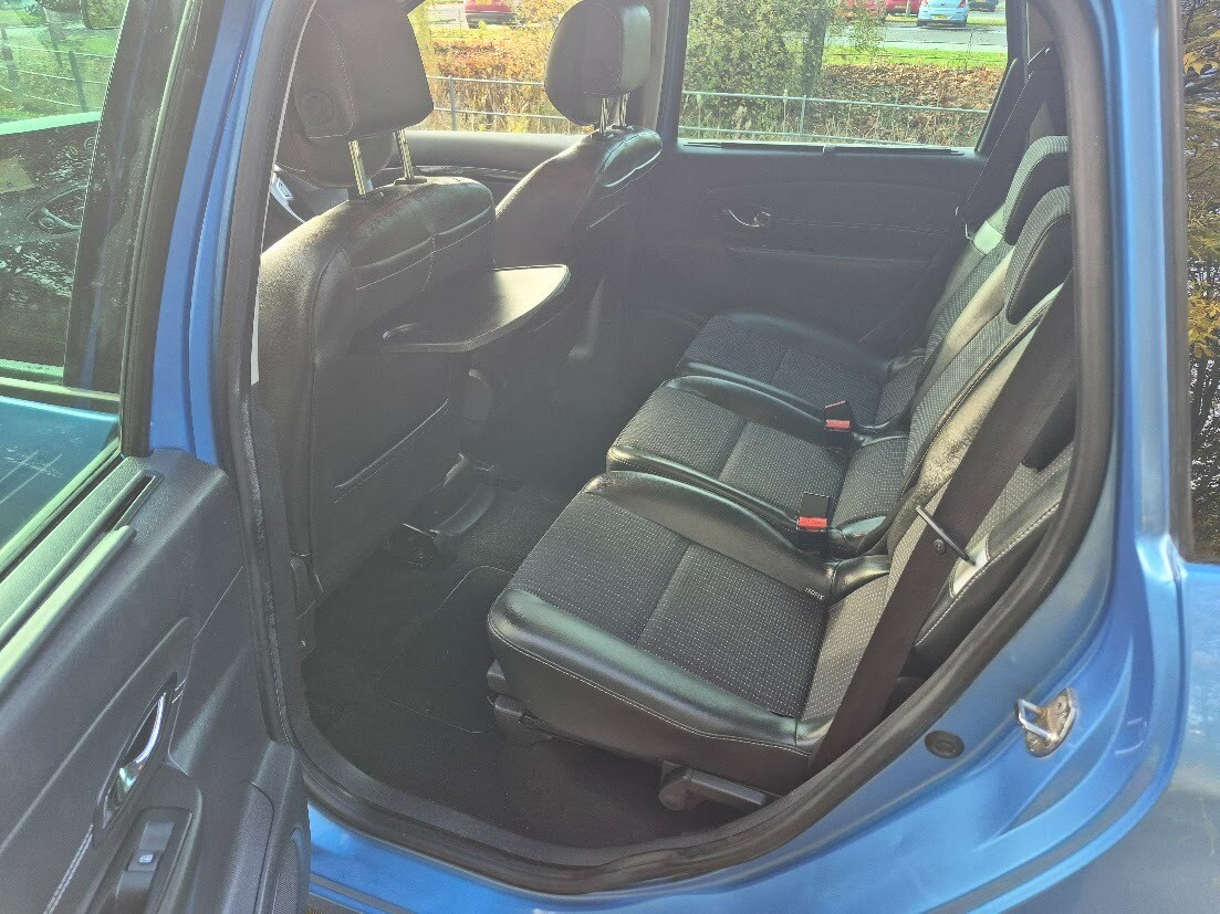 Used Renault Grand Scenic 2012 for sale - 76384249: Photo 18