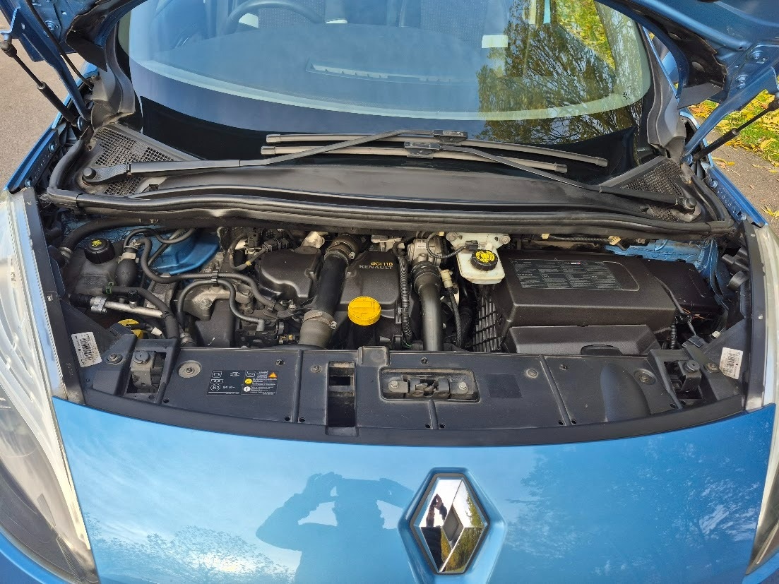 Used Renault Grand Scenic 2012 for sale - 76384249: Photo 25