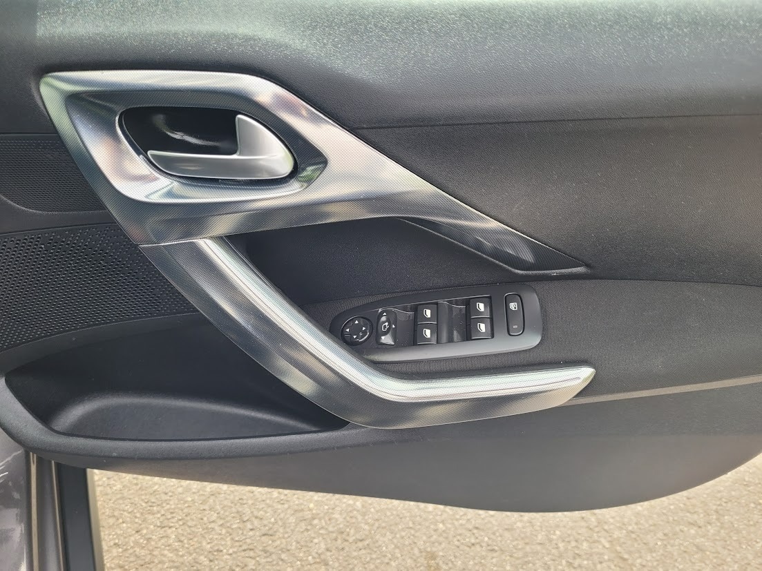 Used Peugeot 2008 2016 for sale - 78065556: Photo 16