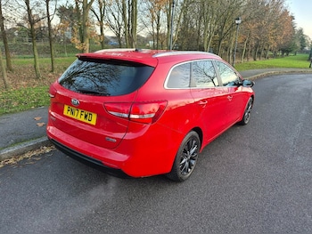 Used Kia Ceed 2017 for sale - 76799488: Photo