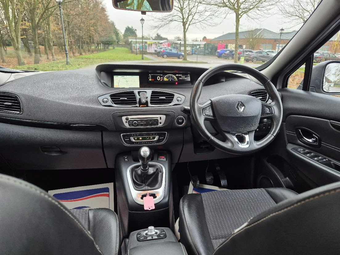 Used Renault Grand Scenic 2014 for sale - 76848872: Photo 13